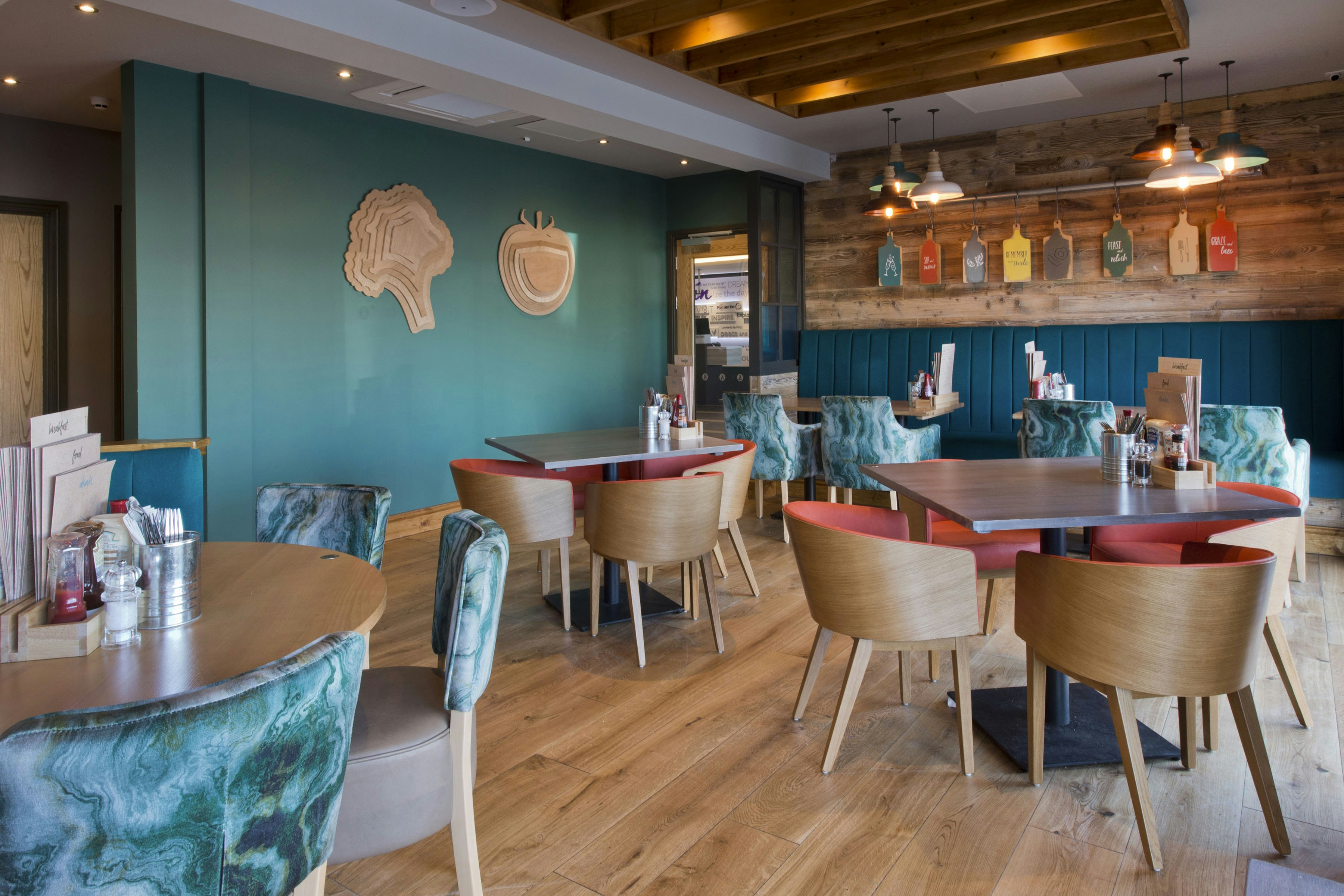 Premier Inn Rhyl Seafront Hotel 29/40