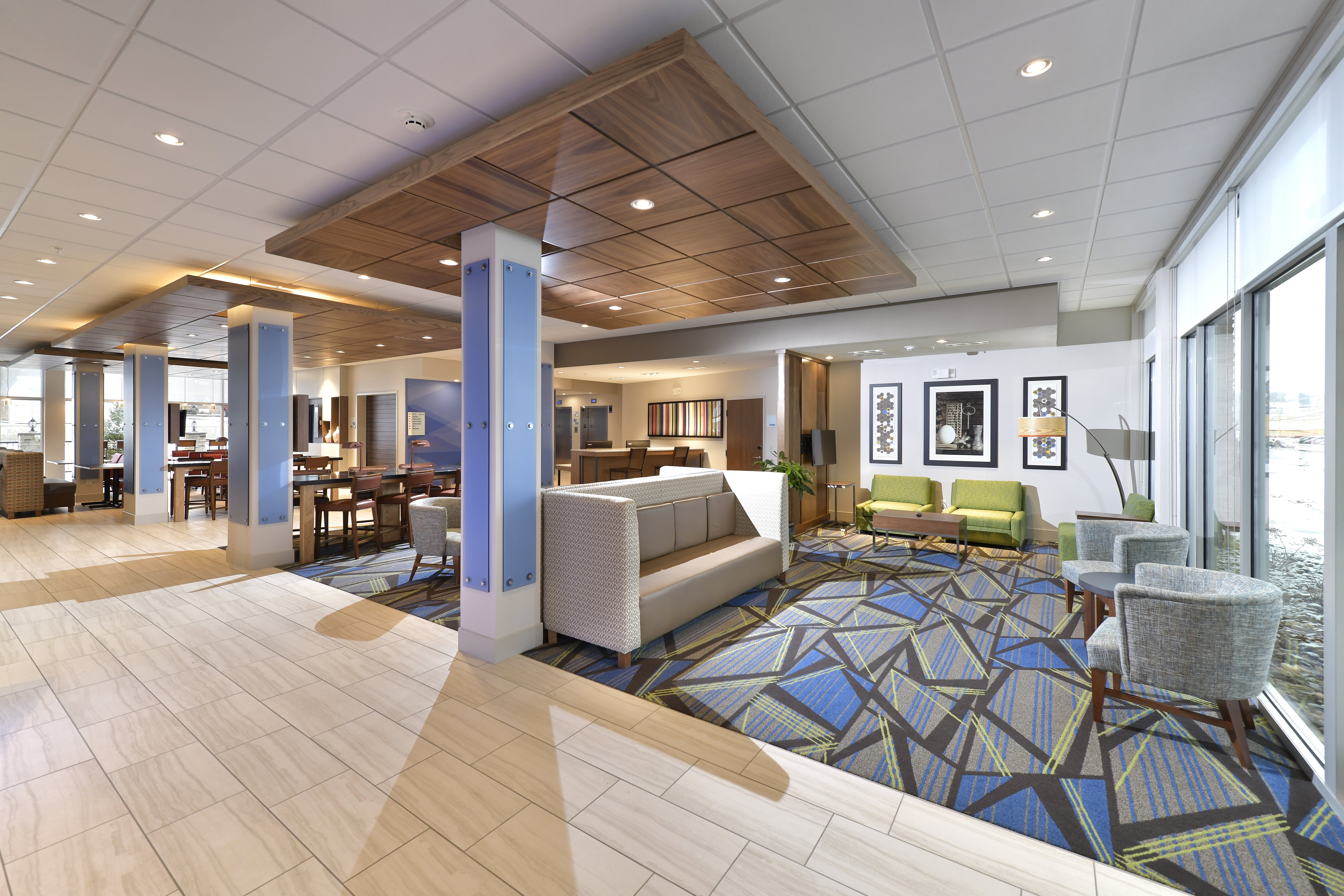 Holiday Inn Express Suites Millersburg 10/52