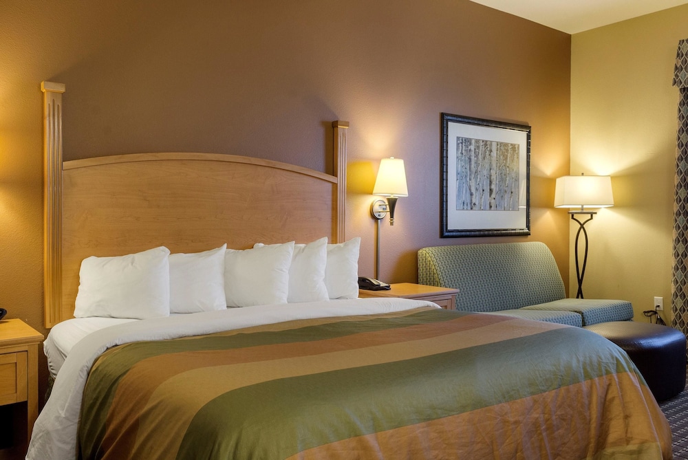 MainStay Suites Williston ND 16/58