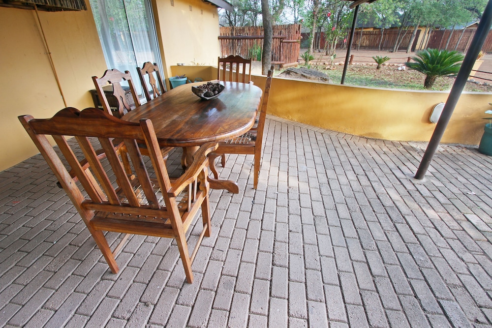 Normann Safari Bush Lodge 7/50