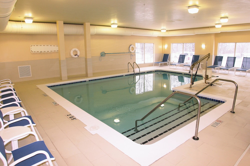 swimming pool spa