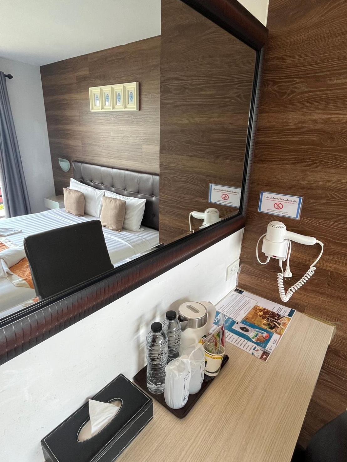 The Room Boutique Hotel 35/50