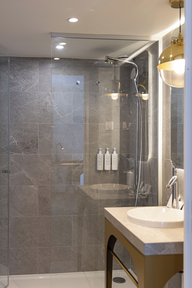 Kyriad Prestige Asnieres-Sur-Seine 43/45