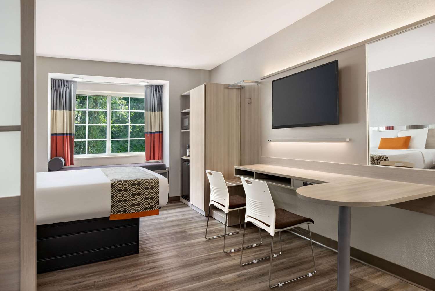 Microtel Inn And Suites Raleigh 54/60