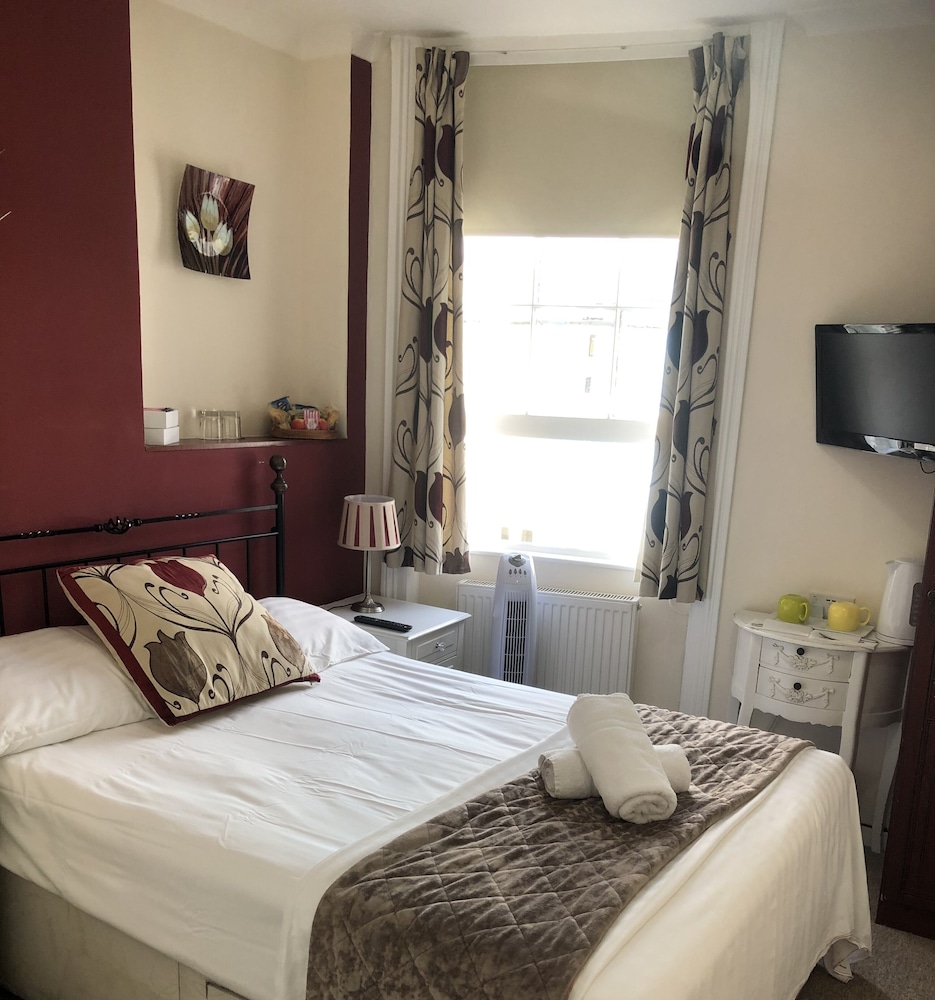 Brighton Surf Guest House 12/50