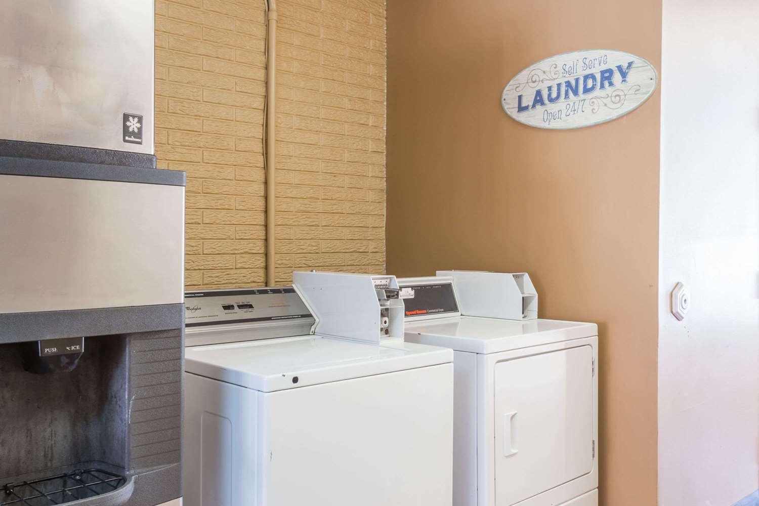 Travelodge By Wyndham Savannah Area/Richmond Hill 12/19