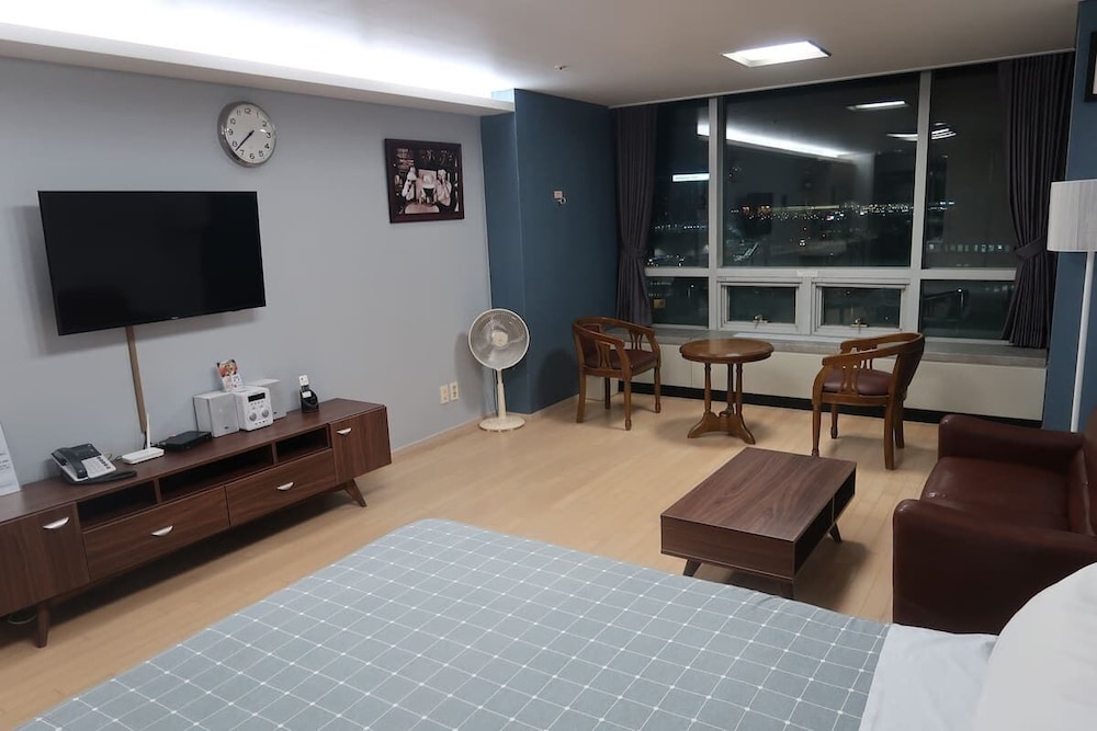 Prime Guest House 34/48