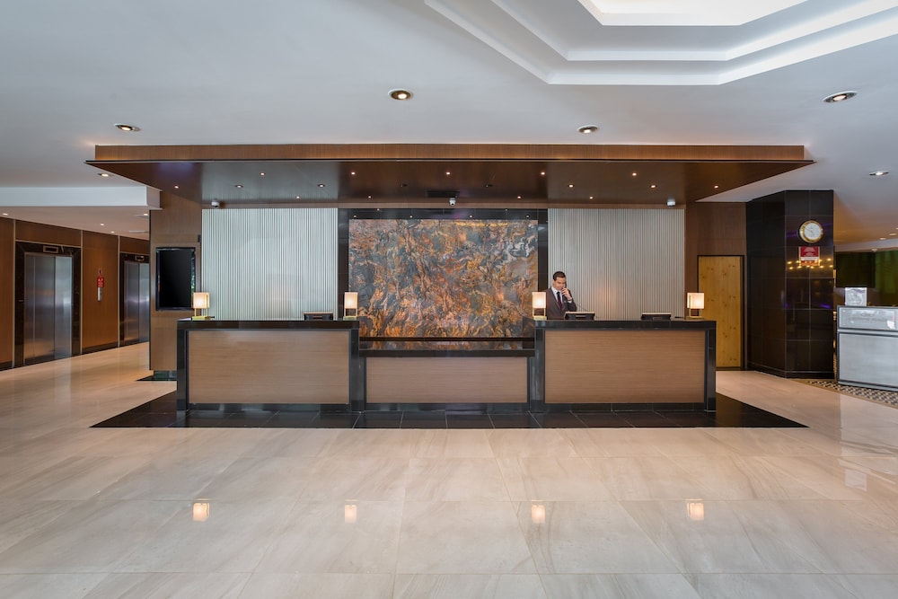 Crowne Plaza Panama 6/80