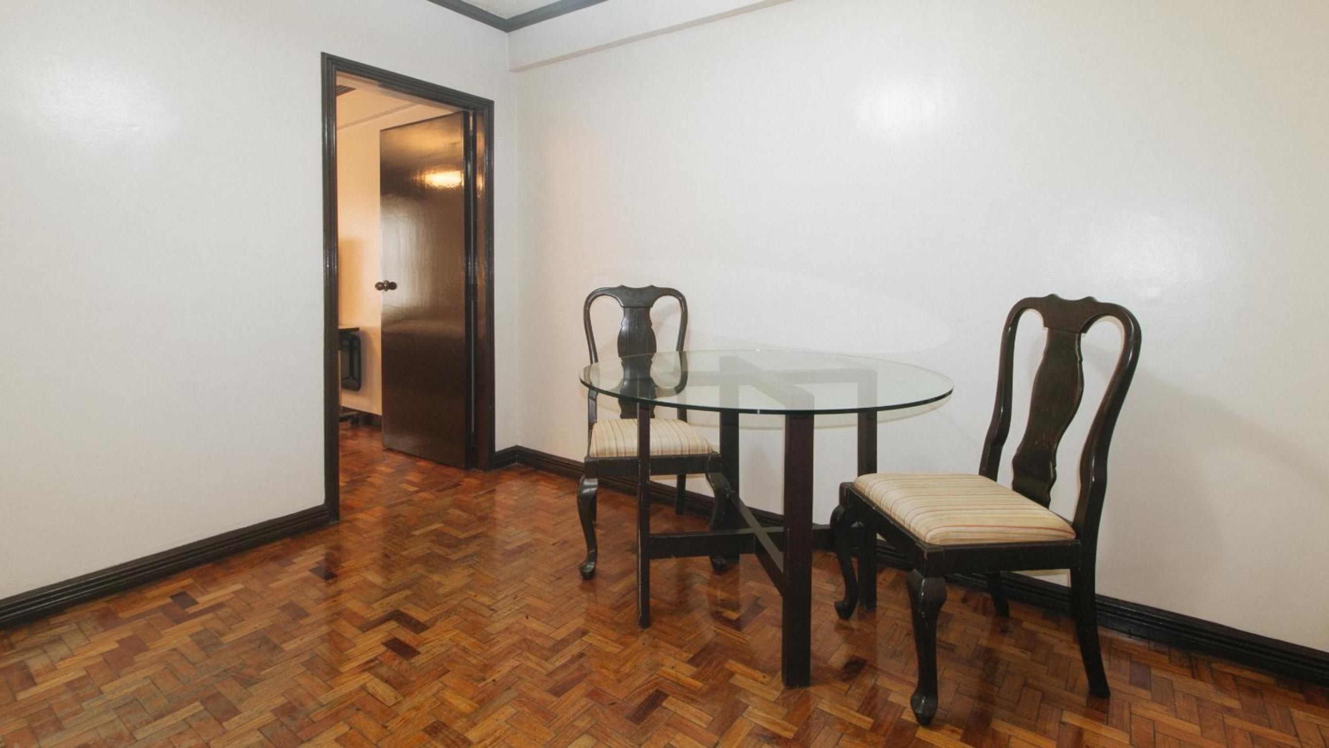 El Rico Suites 31/47