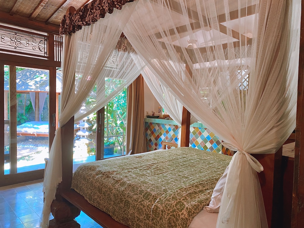 Villa Kampung Kecil 27/78
