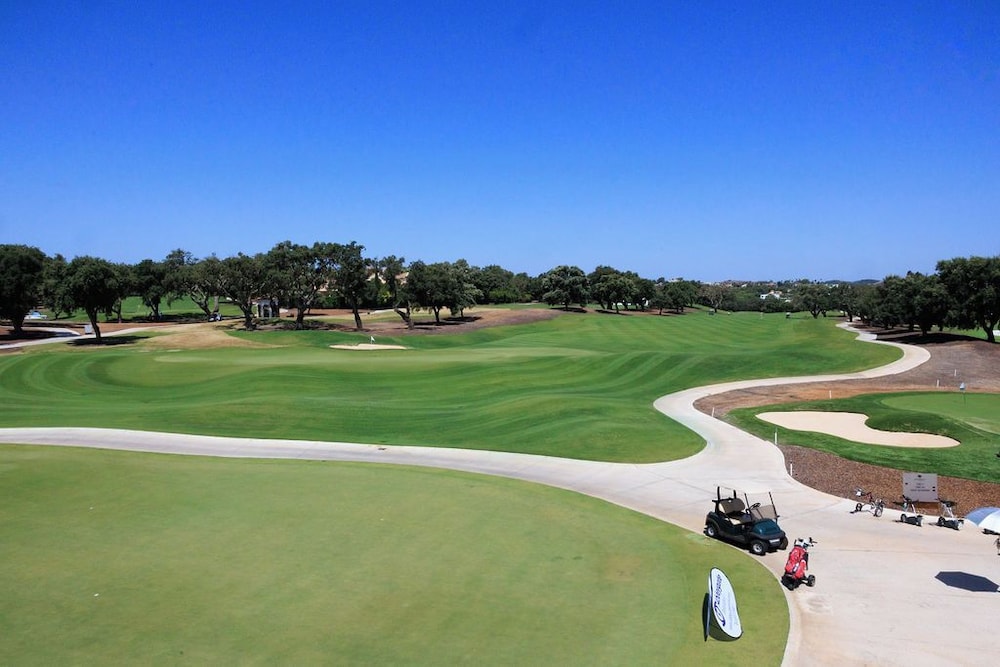 THE SUITES AT SAN ROQUE CLUB 29/50