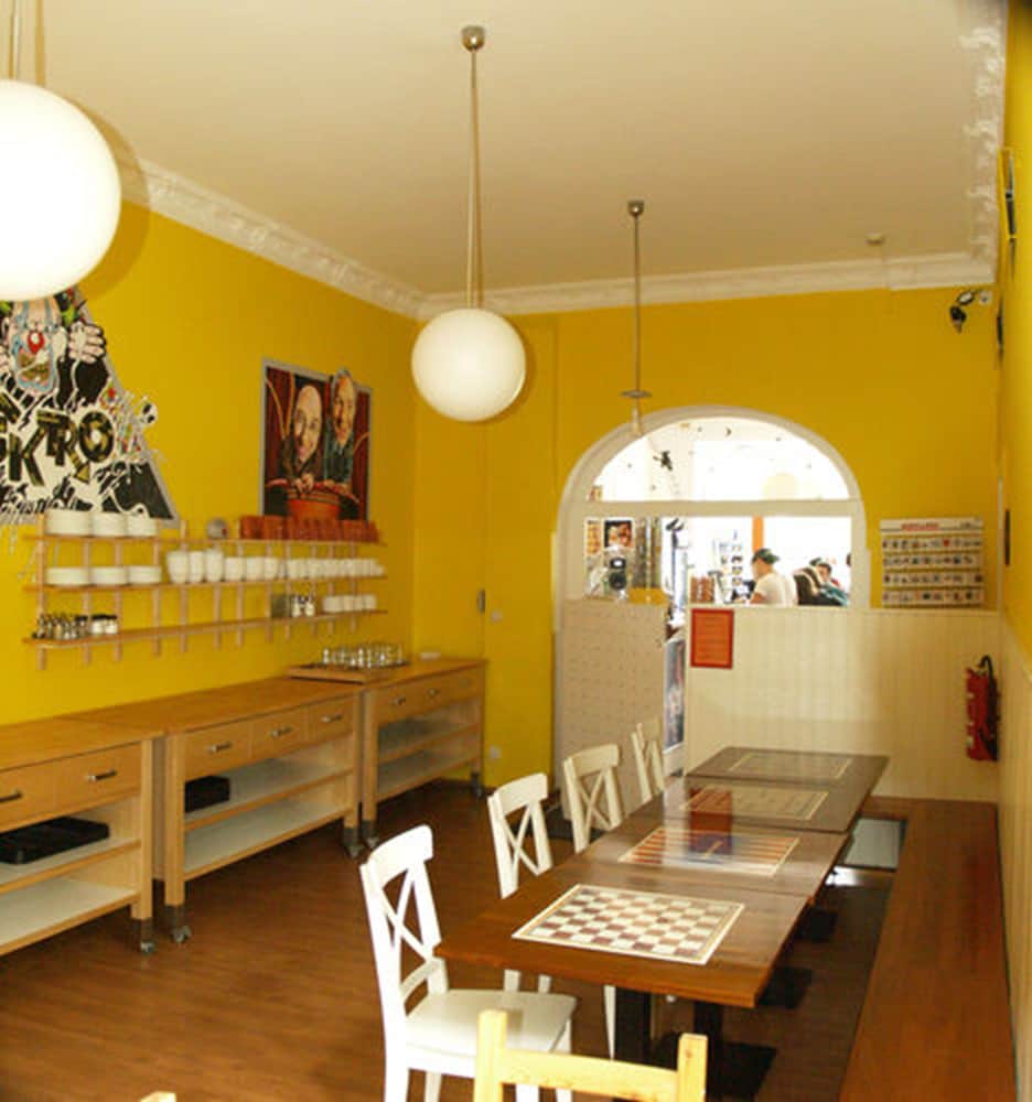 HappyGoLucky Hotel + Hostel 30/52