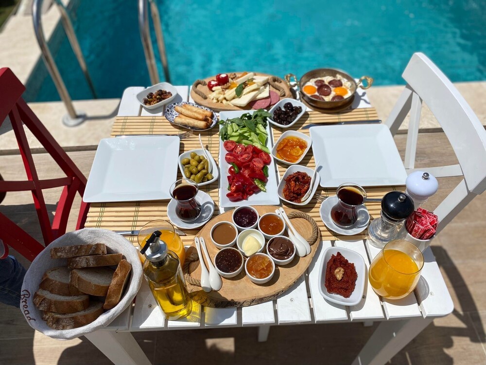 Alacati Londia Hotel 18/27