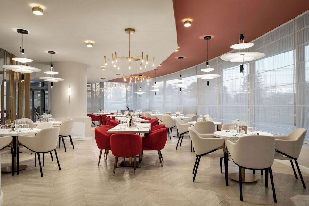 Ramada by Wyndham Bucharest Otopeni Airport 33/44