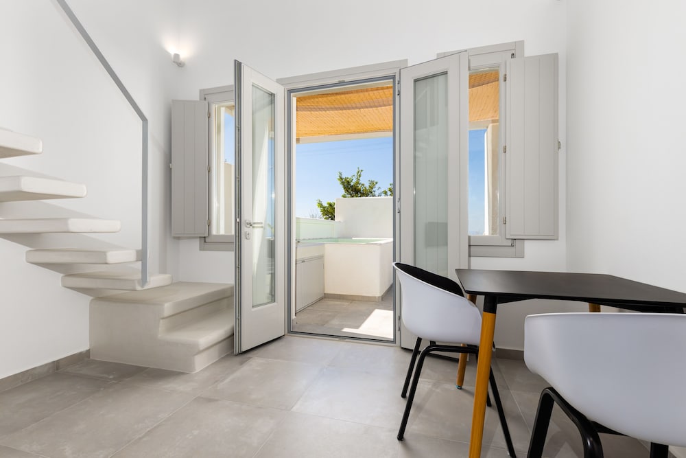 Serapias Suites 51/67