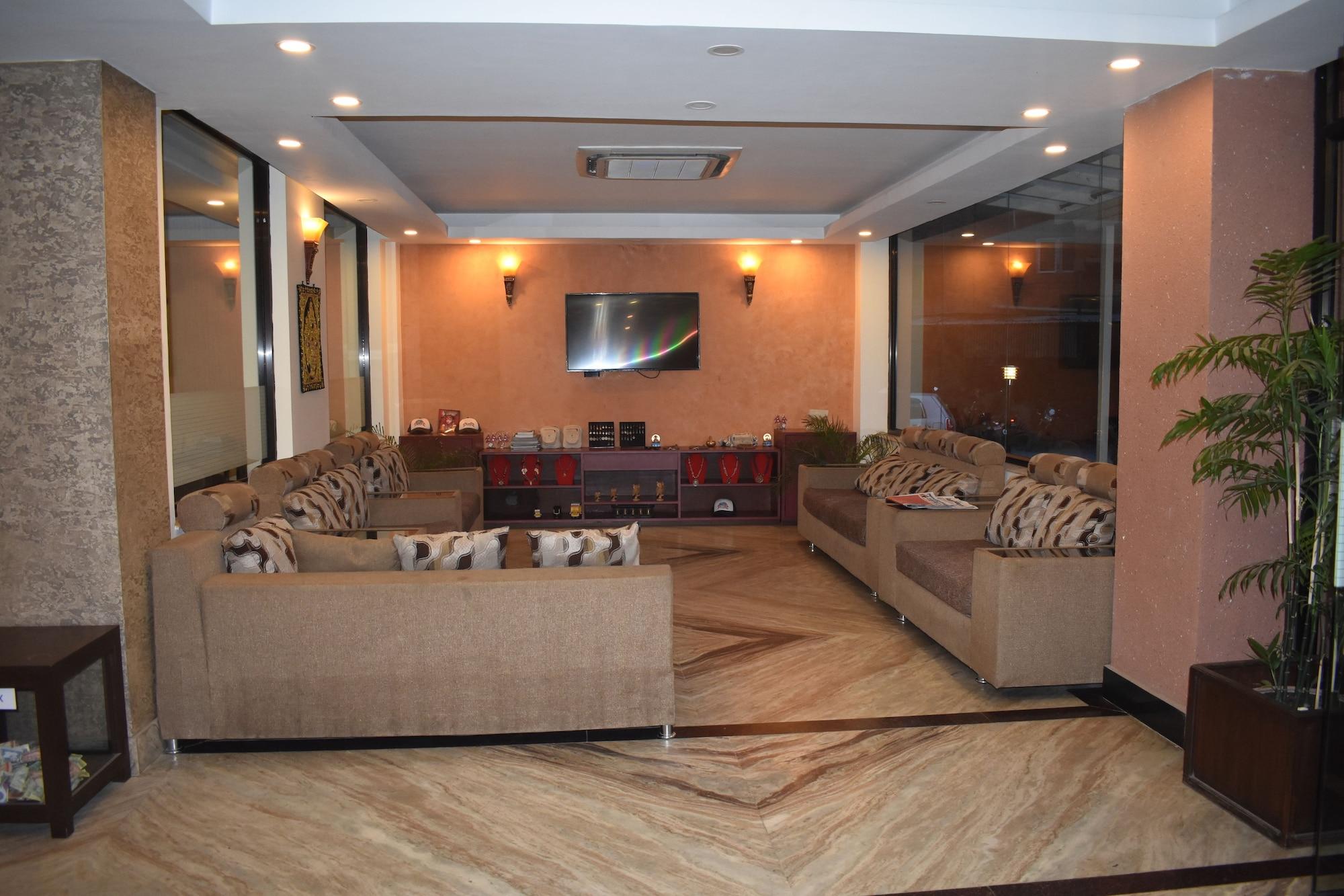 Hotel Hema 12/16