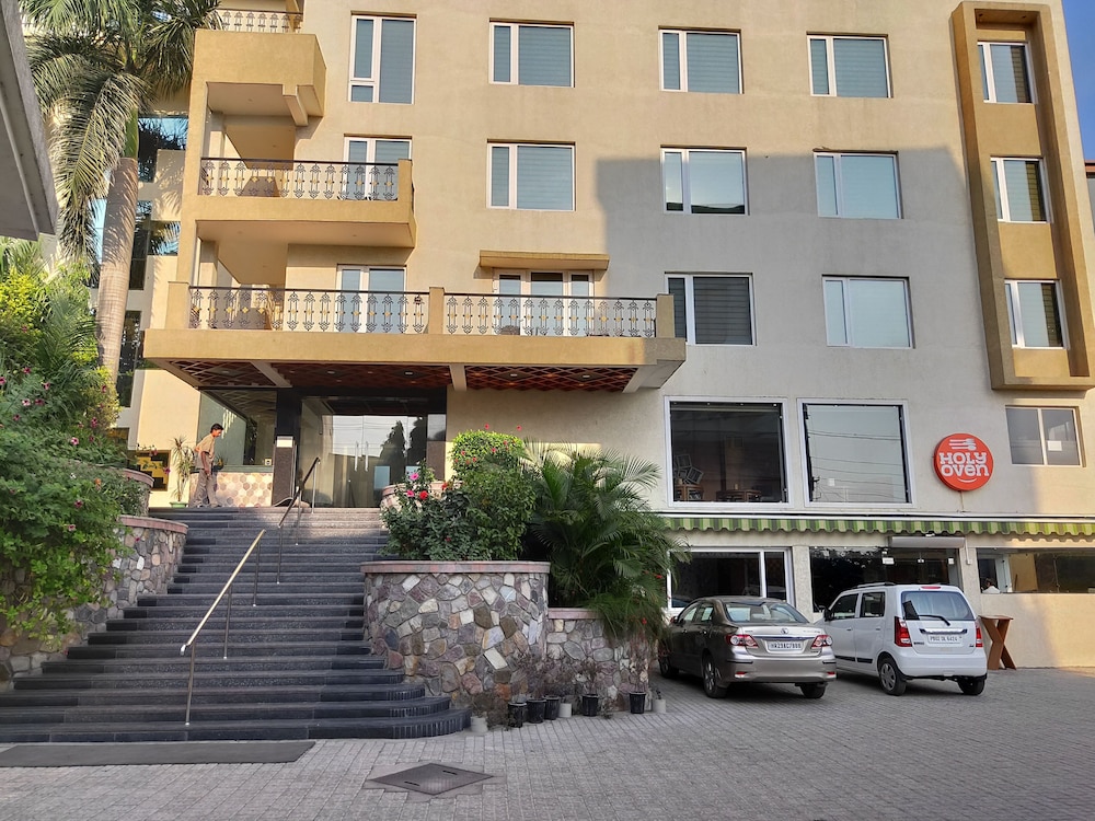 Holy River Hotel 32/47