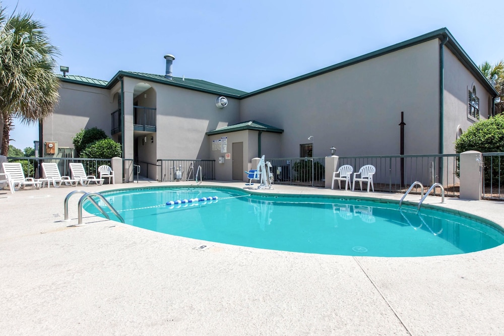 Quality Inn Cordele 3/34