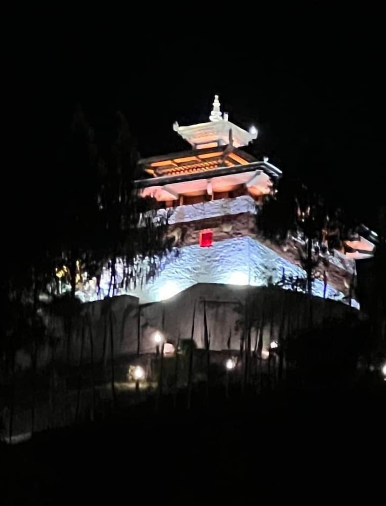 Bhutan Suites 32/34
