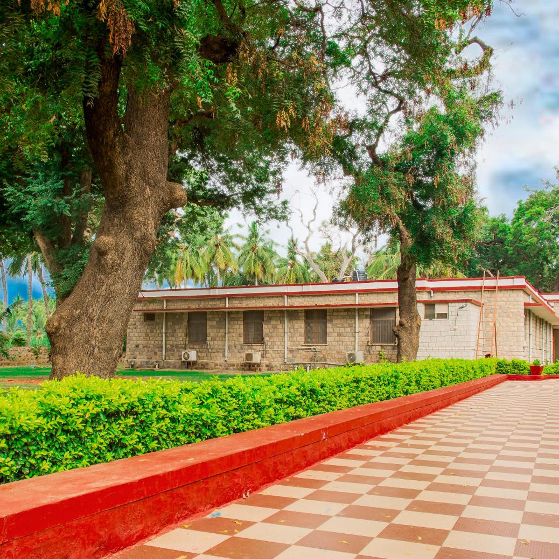 Kstdc Hotel Mayura Chalukya Badami 42/50