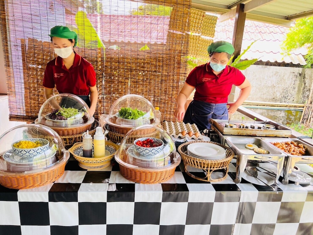 Baan Suan Khun Yaiy Nakhon Nayok 56/71