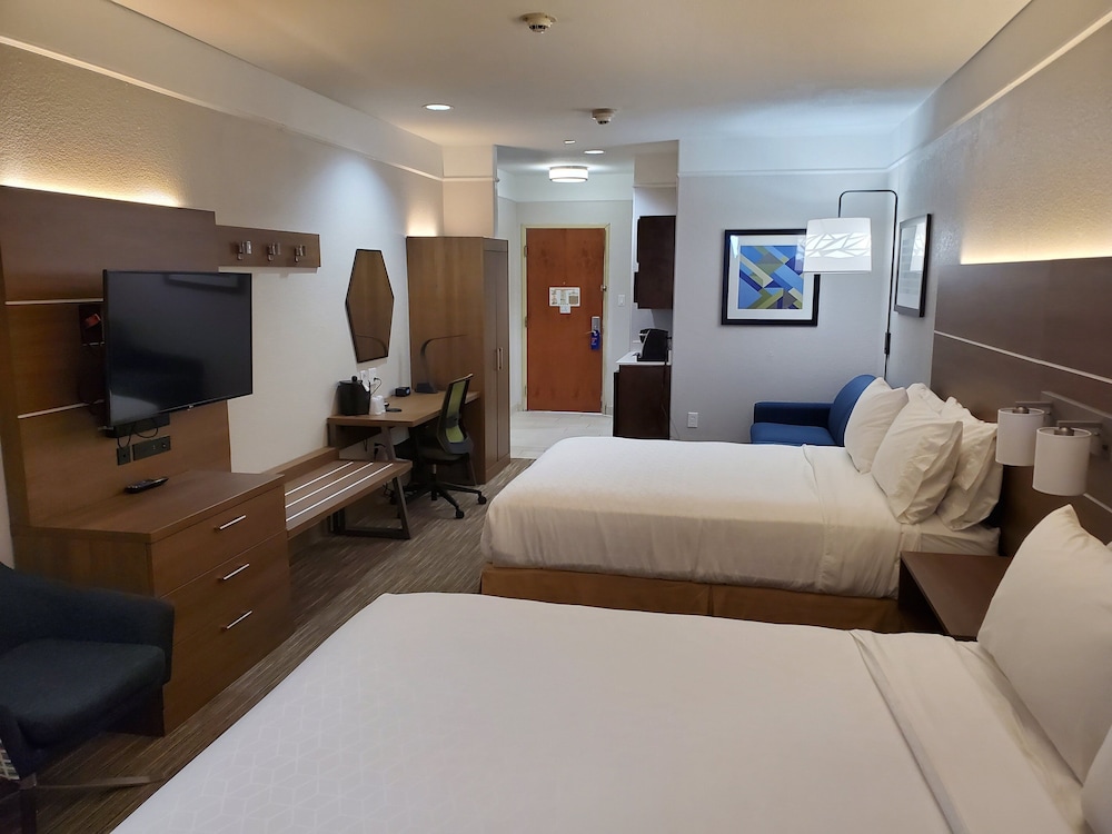 Holiday Inn Express Hotel And Suites Galveston West Seawall 18/64