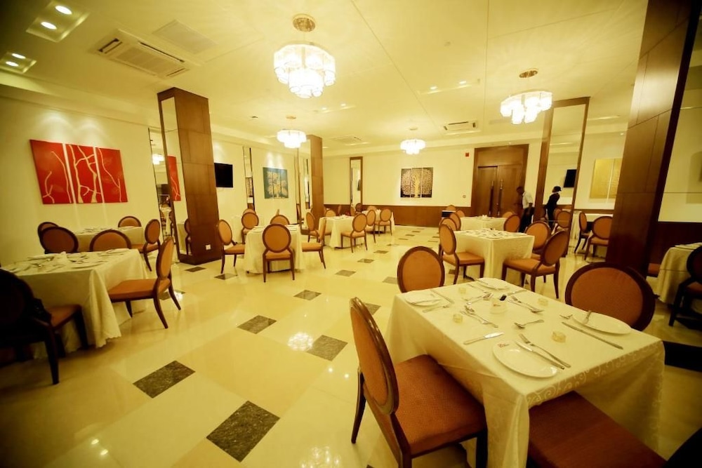 Hotel Africana 55/65