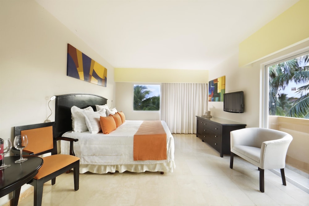 Viva Azteca by Wyndham A Trademark All Inclusive Resort 64/84