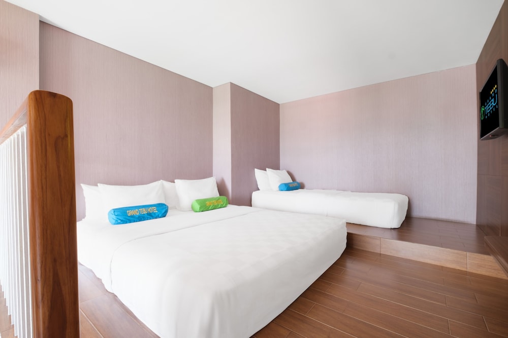 GRAND TEBU HOTEL 24/52