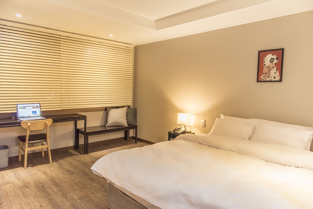 CHECK INN HOTEL JEJU 6/43