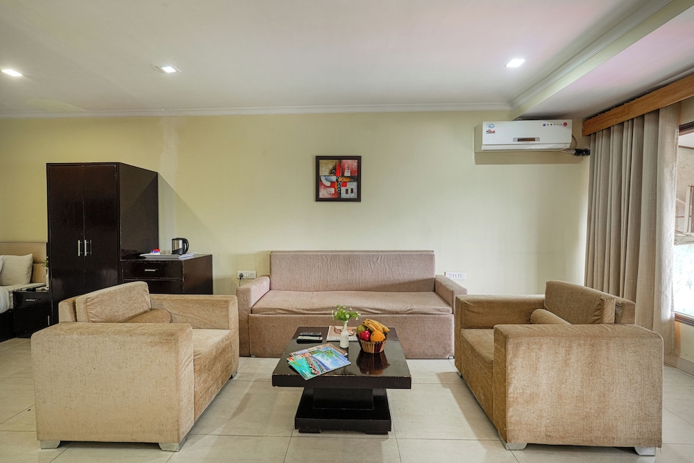 Hotel Ck International 40/50