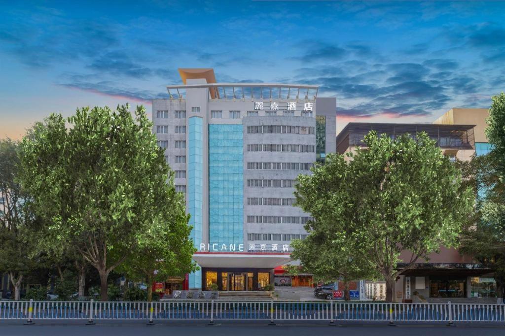 Lavande Hotel (Ganzhou Golden Plaza) 10/56