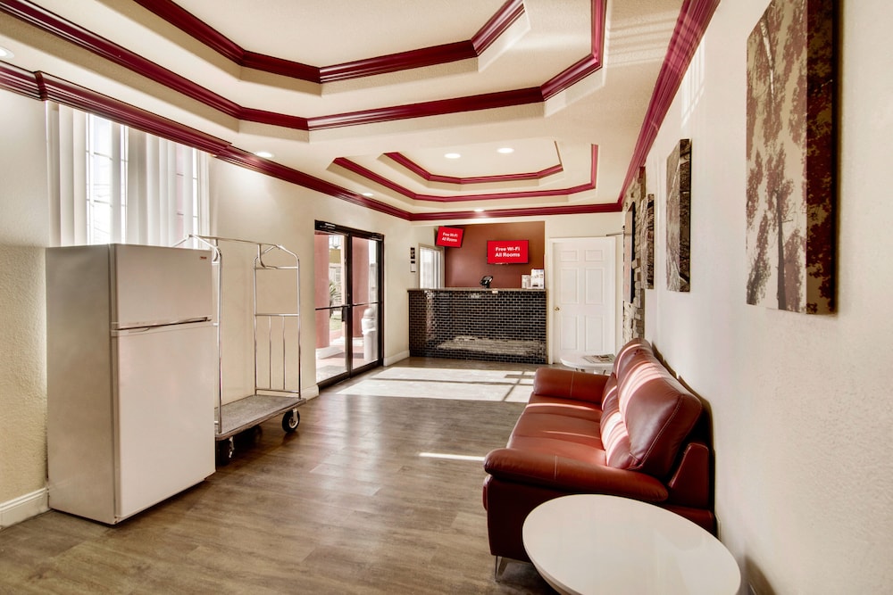Red Roof Inn And Suites Pensacola Nas Corry 10/44