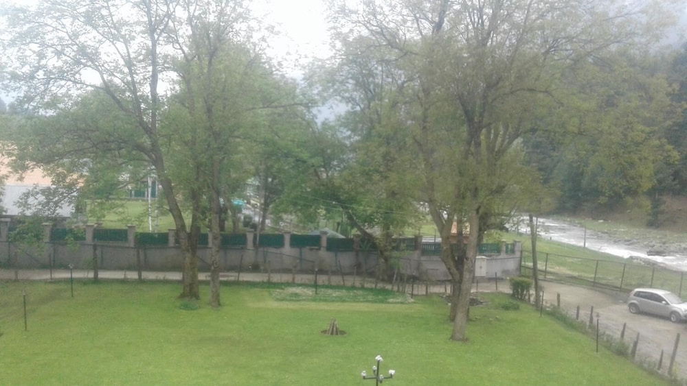 Zebrina Guest House 38/50