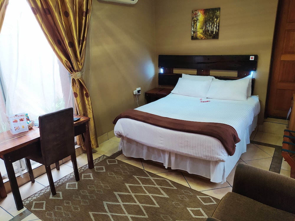 Acre Of Africa Guest Venue 9/50