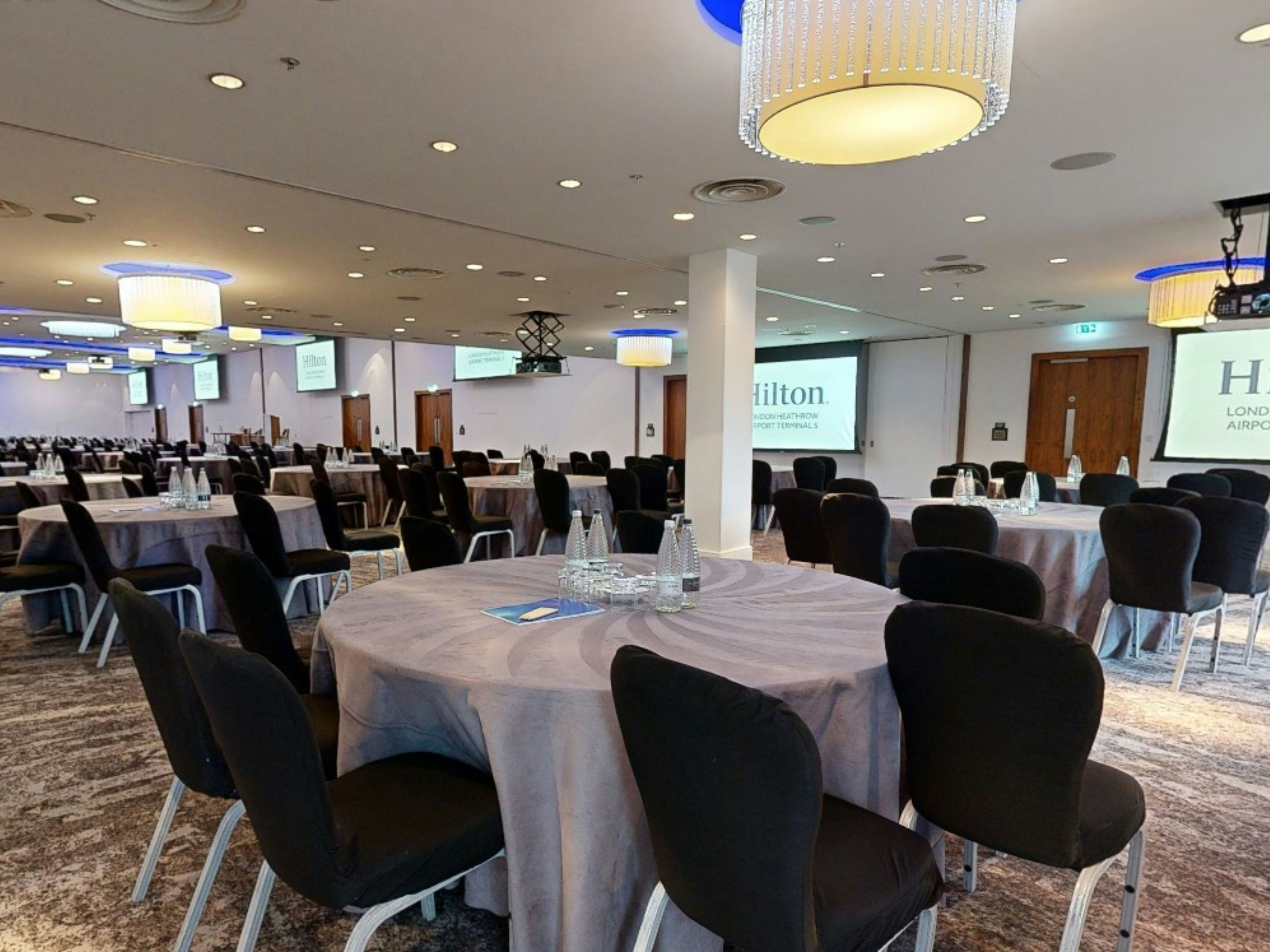 Hilton London Heathrow Airport Terminal 5 30/31