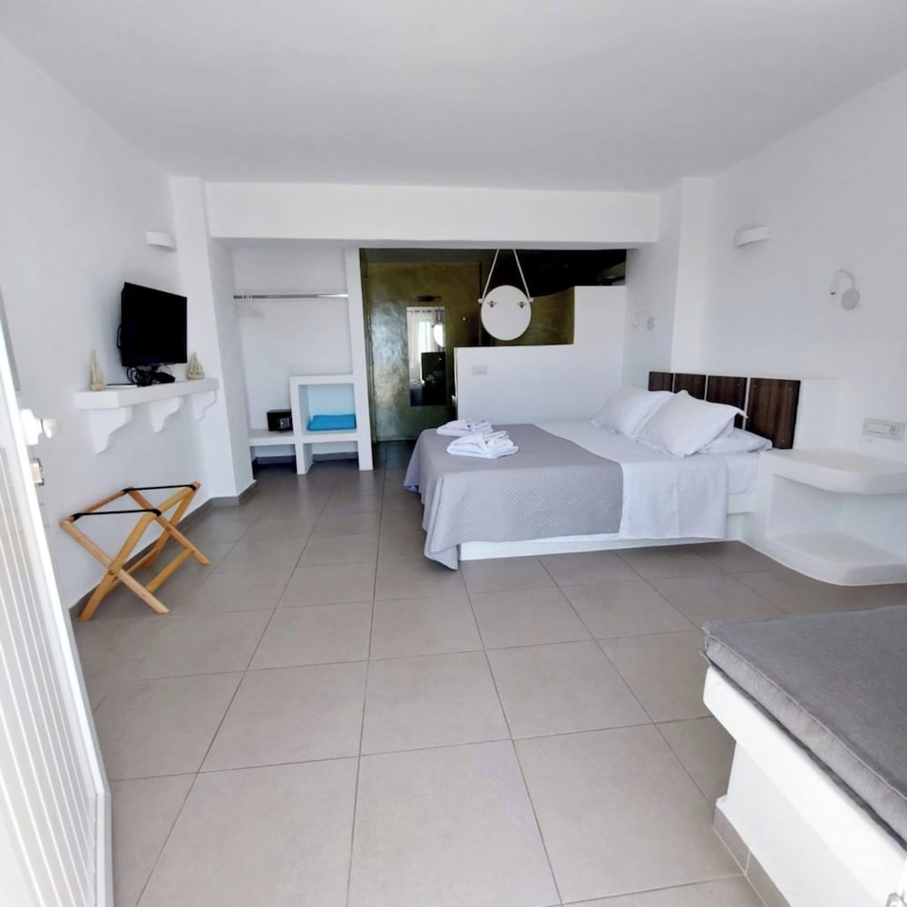 Ambience Suites 20/72