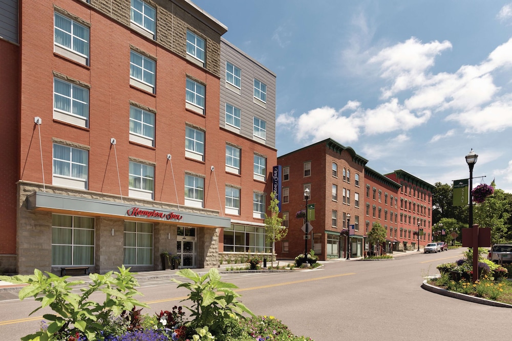 Hampton Inn St Albans Vt 1/32