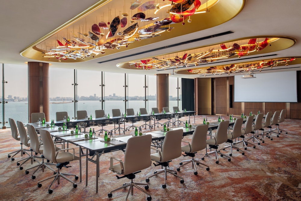 Swissotel Residences Corniche Park Towers 41/49