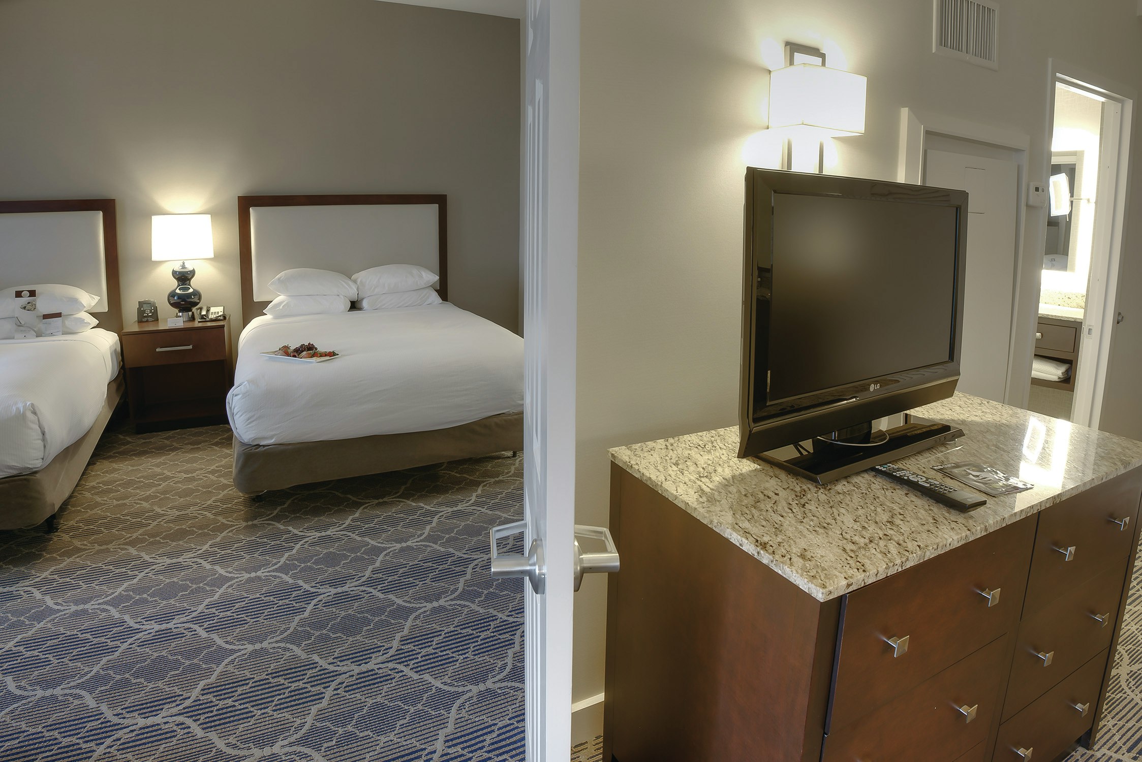 Doubletree Suites by Hilton at The Battery Atlanta 39/81