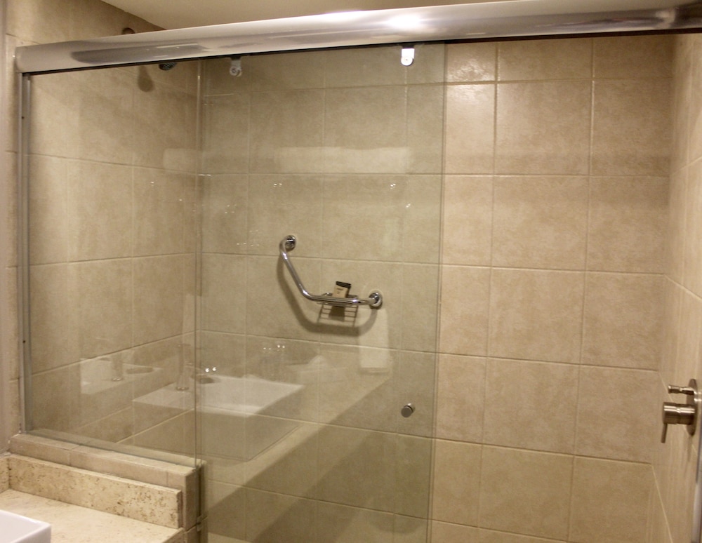 Elite 47 Hotel And Suites Ex Pia Suites 50/51