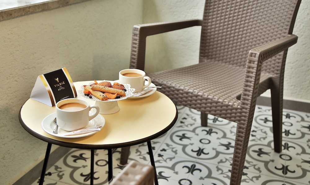 Yildiz Life Hotel 66/72