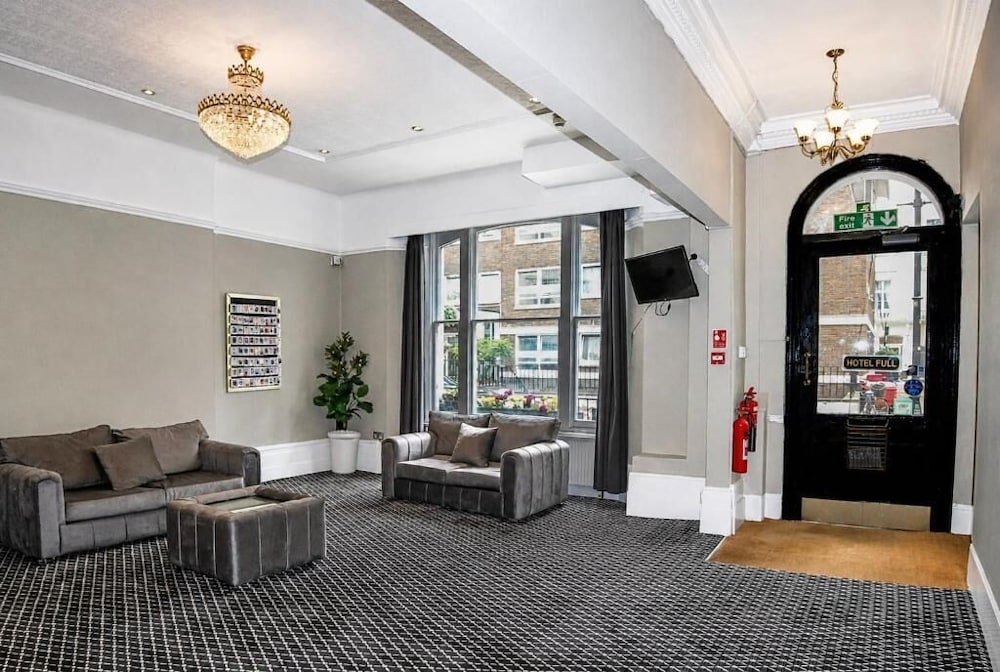 Hyde Park Court 28/50