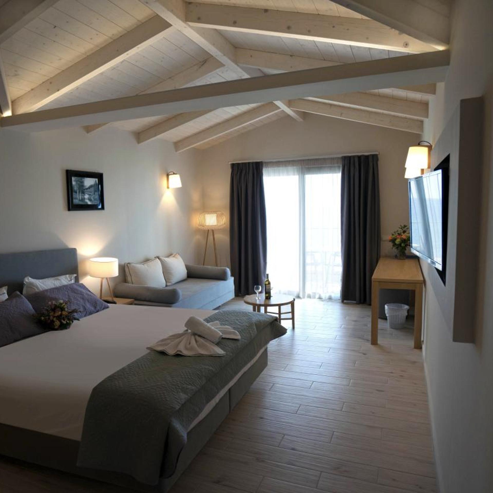 Superior, Double or Twin Bed, Sea View, Crystal Beach Hotel 3/10