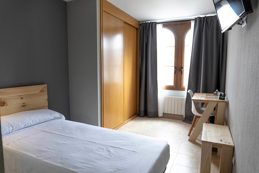 Albergue Alda Estella Hostel 16/61