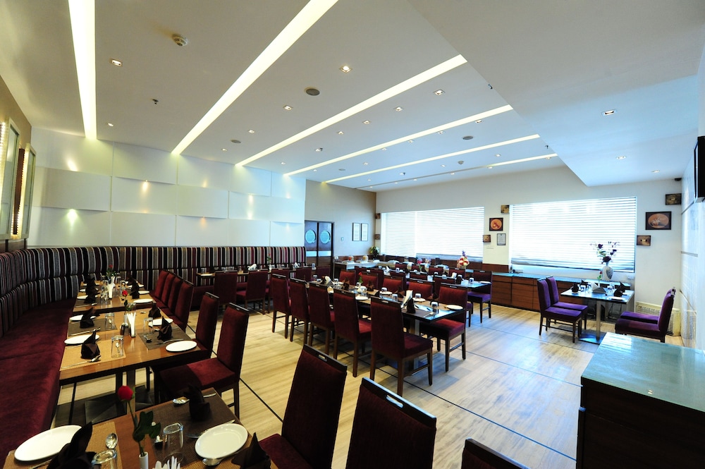 Hotel Suba Star 36/50
