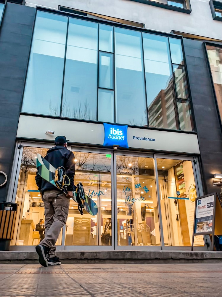 Ibis Budget Santiago Providencia 1/47