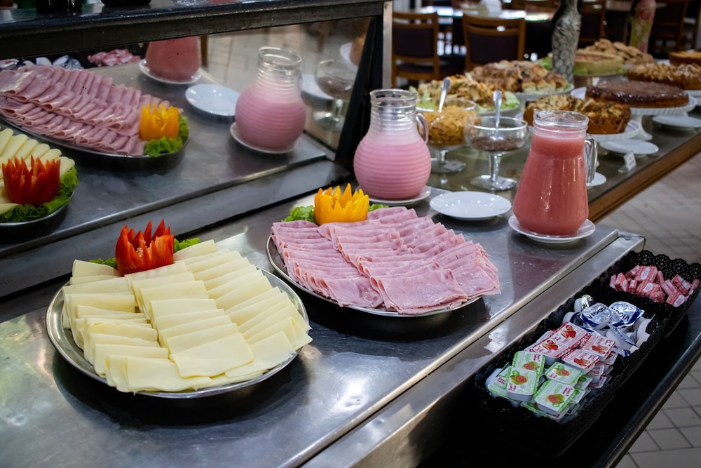 restaurant-cafeteria