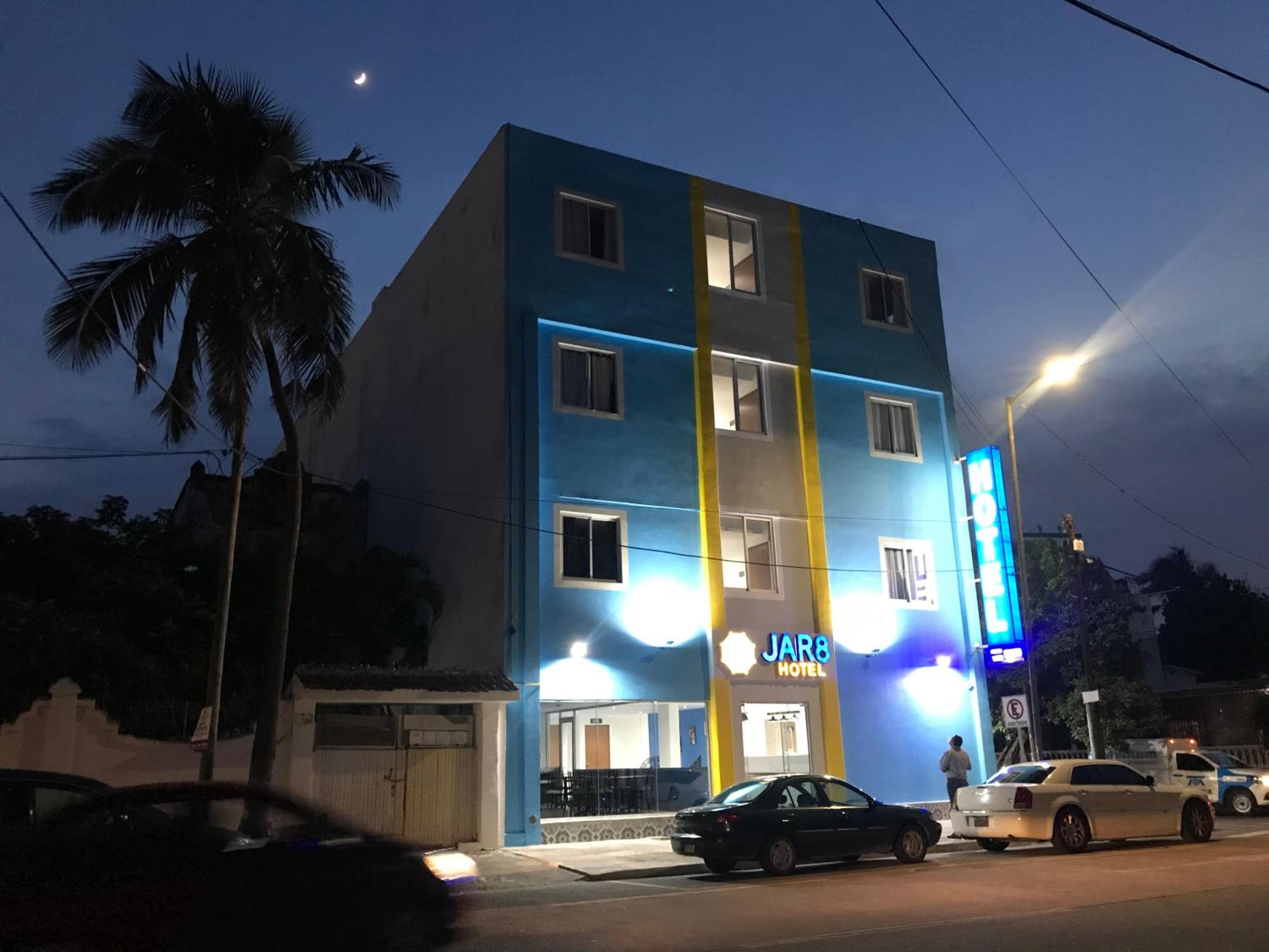 Hotel Jar8 2/50