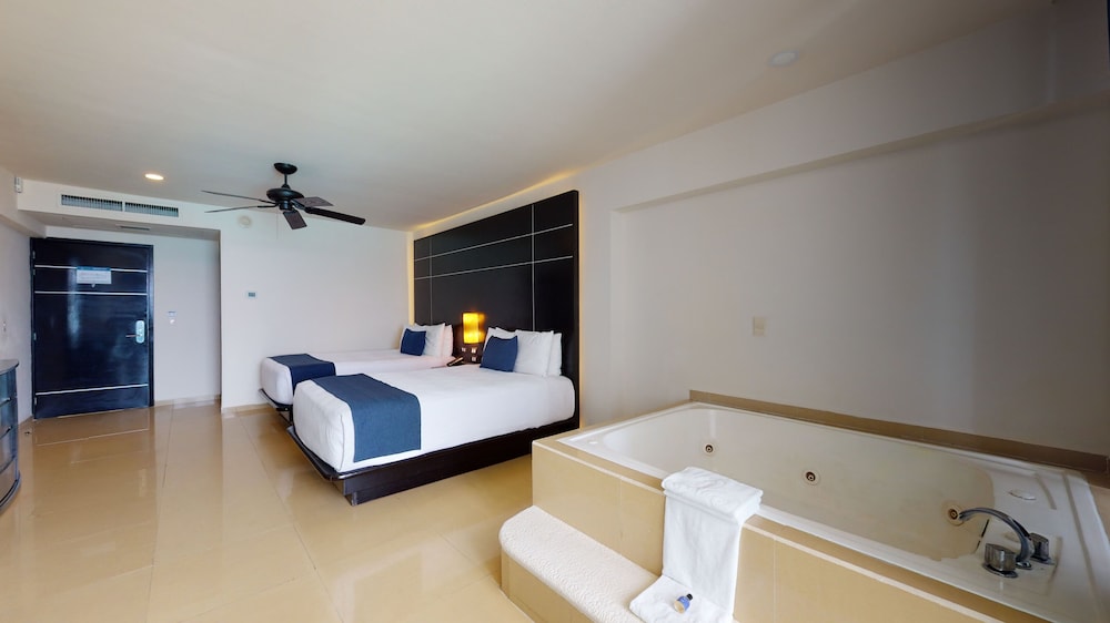 Seadust Cancun Family Resort Ex Great Parnassus Resort And Spa All Incl 13/63